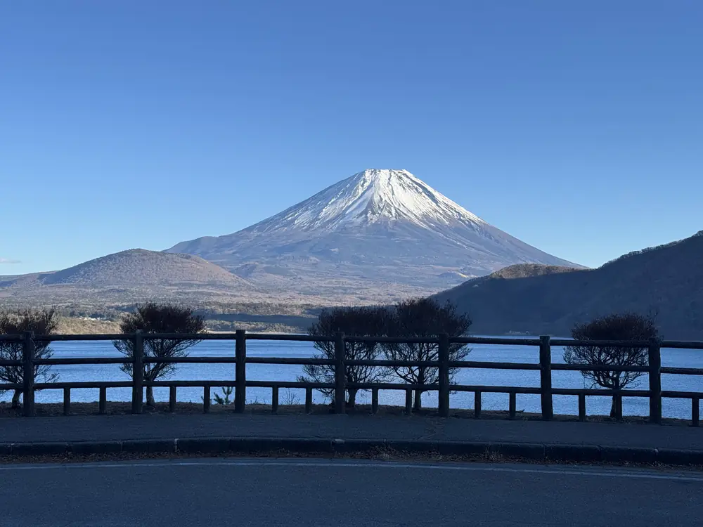 富士山与本栖湖